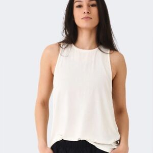 On Active Women Running Tank White . Size XL women
#09